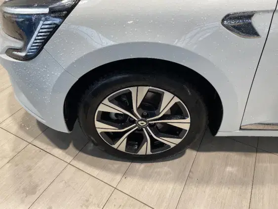 RENAULT CLIO V - voiture d'occasion - Photo 20