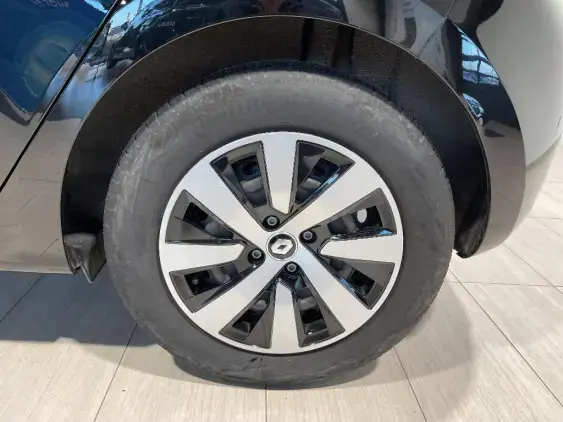 RENAULT CLIO V - voiture d'occasion - Photo 21