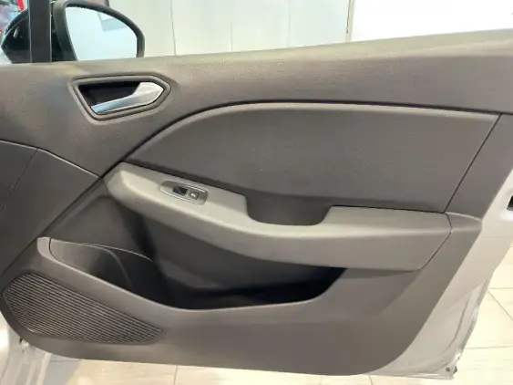 RENAULT CLIO V - voiture d'occasion - Photo 19