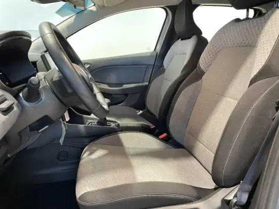 RENAULT CLIO V - voiture d'occasion - Photo 17