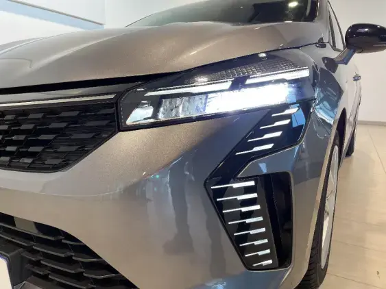 RENAULT CLIO V - voiture d'occasion - Photo 19