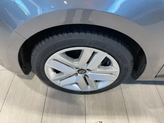 RENAULT CLIO V - voiture d'occasion - Photo 20