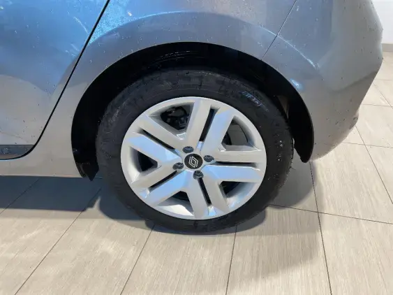 RENAULT CLIO V - voiture d'occasion - Photo 24