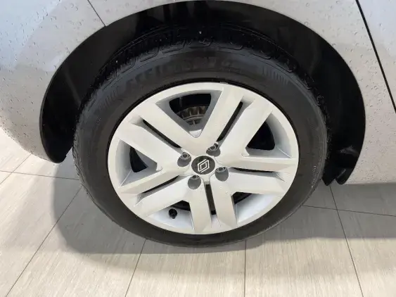 RENAULT CLIO V - voiture d'occasion - Photo 25