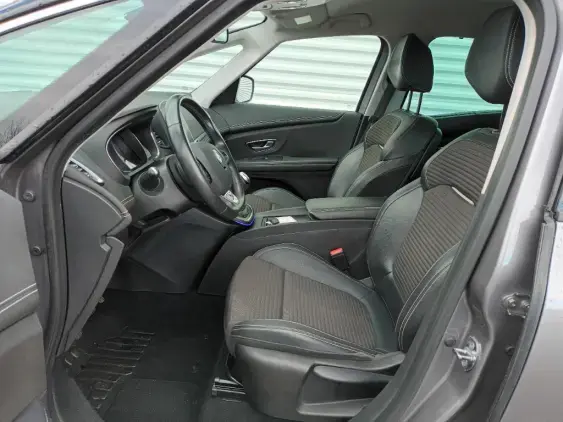 RENAULT SCENIC IV - voiture d'occasion - Photo 15