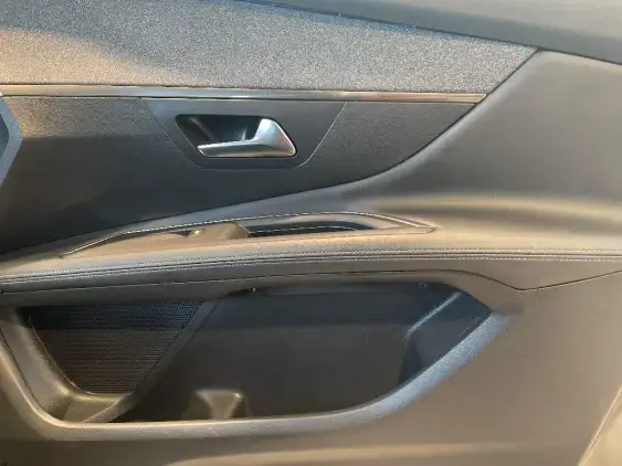 PEUGEOT 3008 II - voiture d'occasion - Photo 19