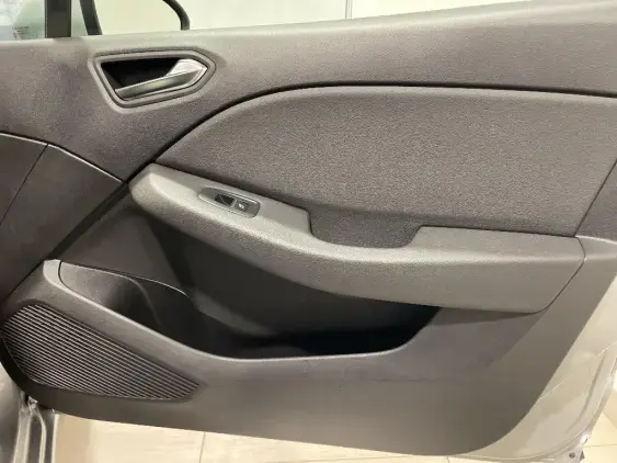 RENAULT CLIO REVERSIBLE V - voiture d'occasion - Photo 19