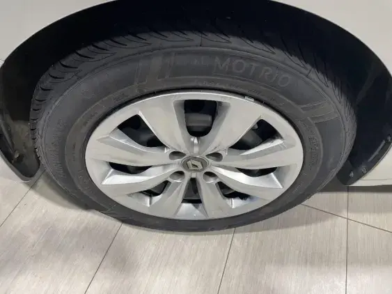 RENAULT CLIO REVERSIBLE V - voiture d'occasion - Photo 21