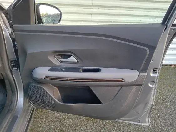 DACIA SANDERO III - voiture d'occasion - Photo 19