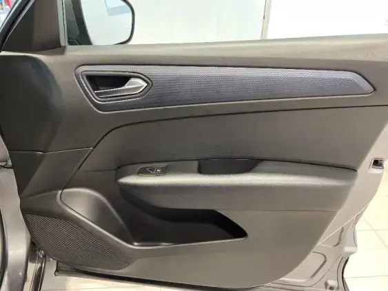 RENAULT ARKANA - voiture d'occasion - Photo 20