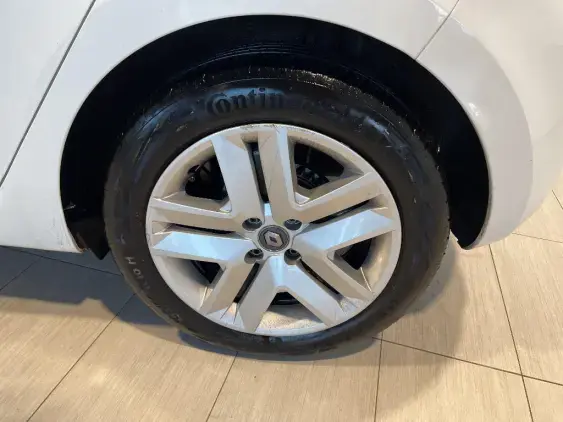 RENAULT CLIO V - voiture d'occasion - Photo 24