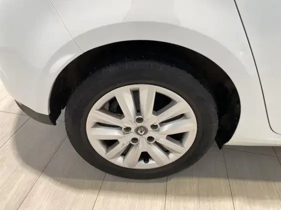 RENAULT MEGANE IV - voiture d'occasion - Photo 24