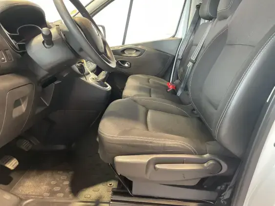 RENAULT TRAFIC FG III - voiture d'occasion - Photo 15