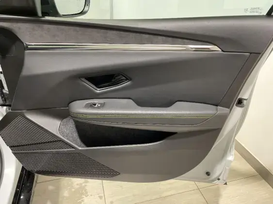 RENAULT MEGANE V - voiture d'occasion - Photo 19