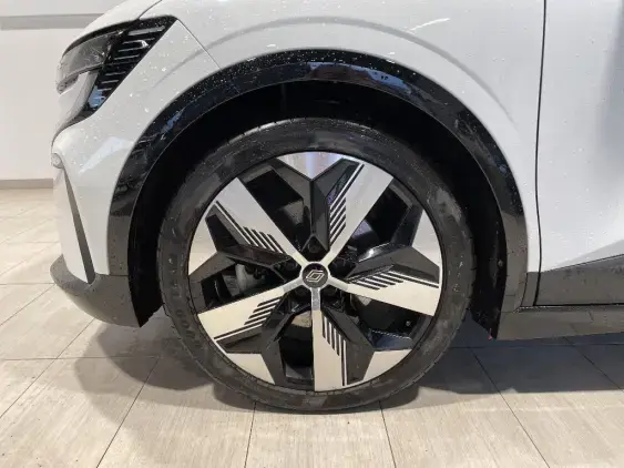 RENAULT MEGANE V - voiture d'occasion - Photo 21