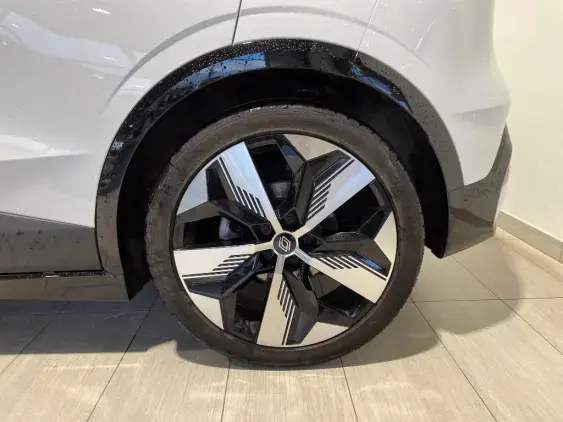 RENAULT MEGANE V - voiture d'occasion - Photo 22