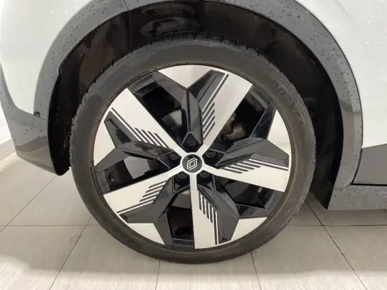 RENAULT MEGANE V - voiture d'occasion - Photo 23