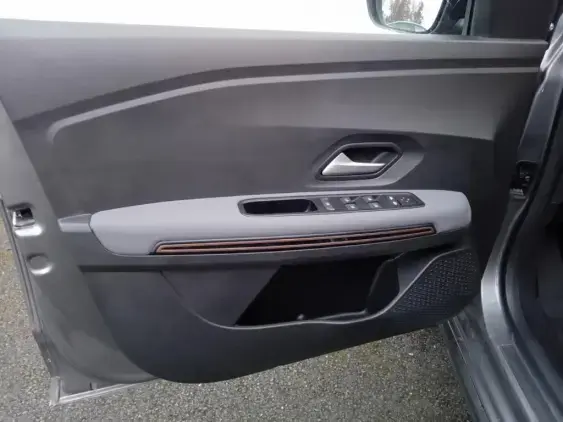 DACIA JOGGER - voiture d'occasion - Photo 18