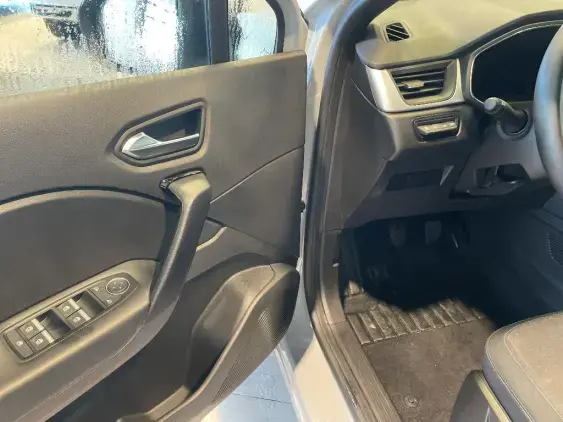 RENAULT CAPTUR II - voiture d'occasion - Photo 17