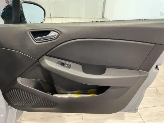 RENAULT CLIO V - voiture d'occasion - Photo 20