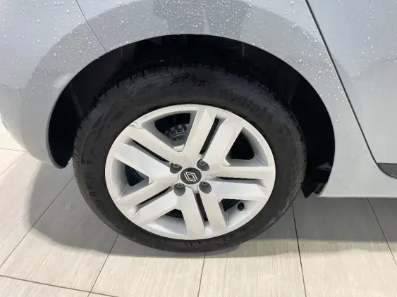 RENAULT CLIO V - voiture d'occasion - Photo 25