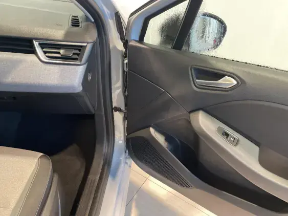 RENAULT CLIO V - voiture d'occasion - Photo 18