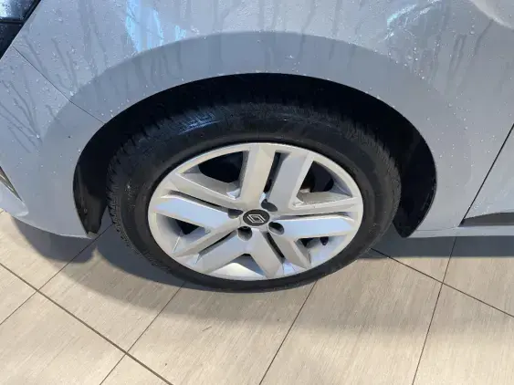 RENAULT CLIO V - voiture d'occasion - Photo 20