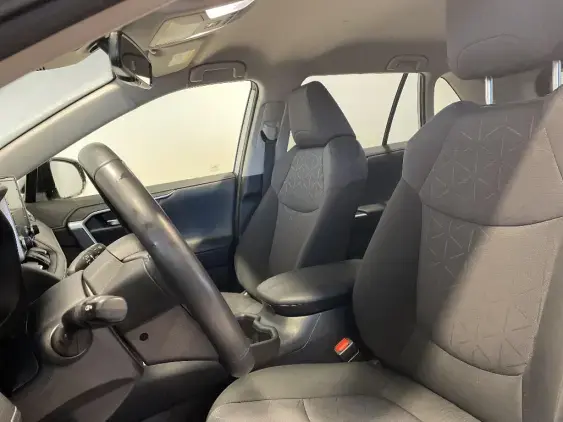 TOYOTA RAV4 V - voiture d'occasion - Photo 17