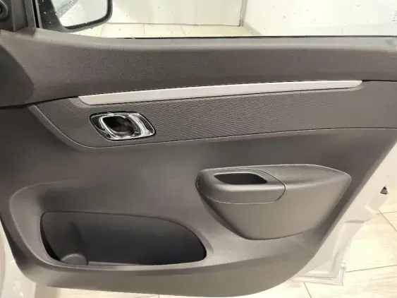 DACIA SPRING - voiture d'occasion - Photo 19