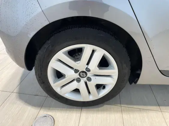 RENAULT CLIO V - voiture d'occasion - Photo 25