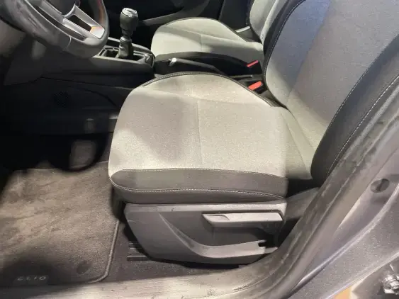 RENAULT CLIO V - voiture d'occasion - Photo 16