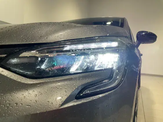 RENAULT CLIO V - voiture d'occasion - Photo 19