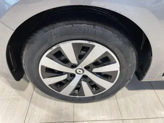 RENAULT CLIO V - voiture d'occasion - Photo 20