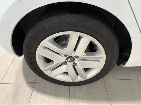 RENAULT CLIO V - voiture d'occasion - Photo 23