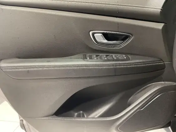 RENAULT SCENIC IV - voiture d'occasion - Photo 18