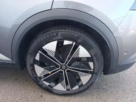 RENAULT SCENIC V ELECTRIQUE - voiture d'occasion - Photo 21