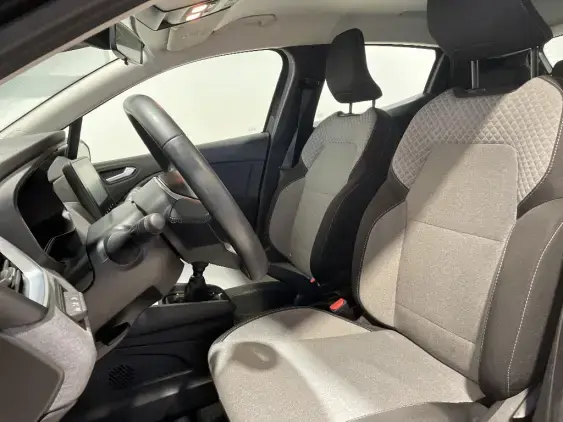 RENAULT CLIO V - voiture d'occasion - Photo 17