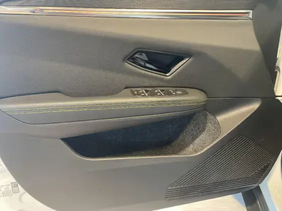 RENAULT SCENIC V ELECTRIQUE - voiture d'occasion - Photo 17