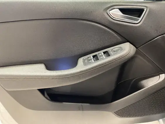 RENAULT CLIO V - voiture d'occasion - Photo 18