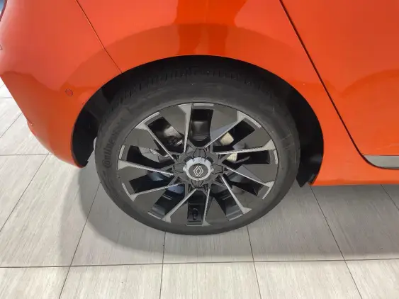 RENAULT CLIO V - voiture d'occasion - Photo 23