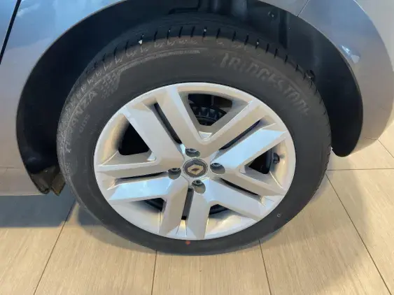 RENAULT CLIO V - voiture d'occasion - Photo 22