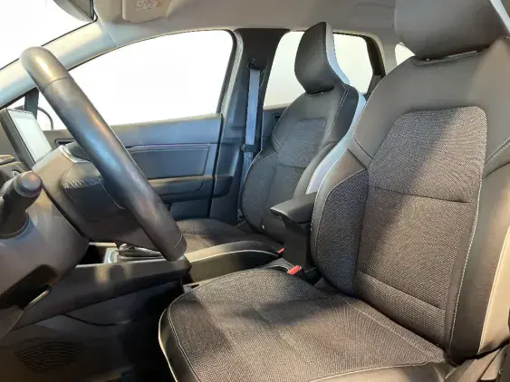 RENAULT CAPTUR II - voiture d'occasion - Photo 17