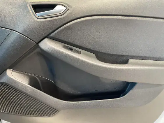 RENAULT CLIO V - voiture d'occasion - Photo 19