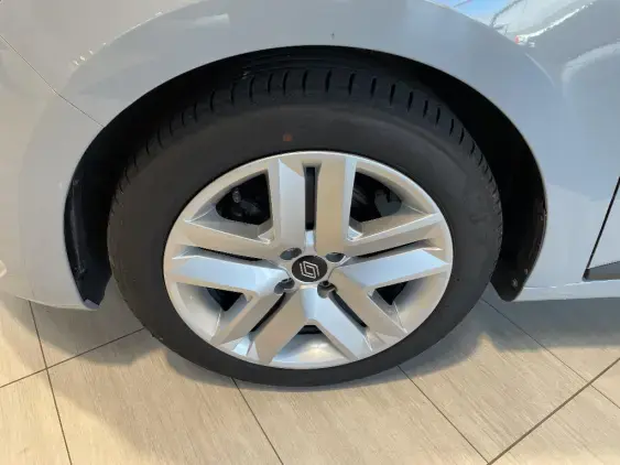 RENAULT CLIO V - voiture d'occasion - Photo 21