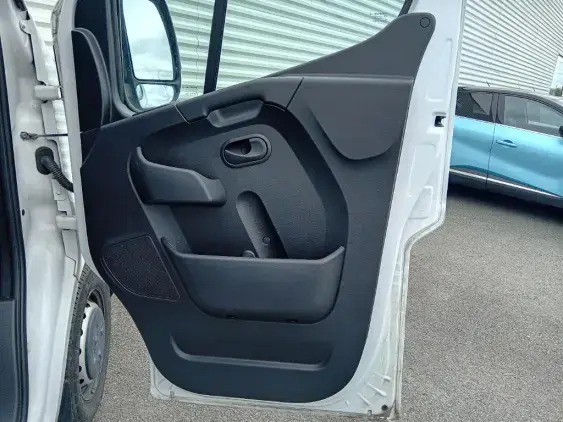 RENAULT MASTER FG III - voiture d'occasion - Photo 20