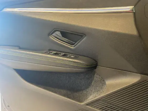 RENAULT MEGANE V - voiture d'occasion - Photo 18