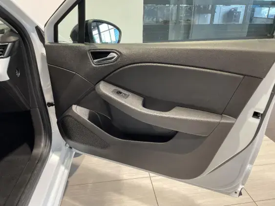 RENAULT CLIO V - voiture d'occasion - Photo 18