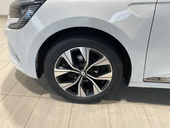 RENAULT CLIO V - voiture d'occasion - Photo 21