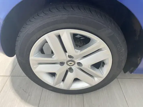 RENAULT CLIO V - voiture d'occasion - Photo 23