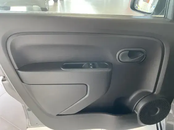 RENAULT TWINGO ELECTRIQUE III - voiture d'occasion - Photo 17